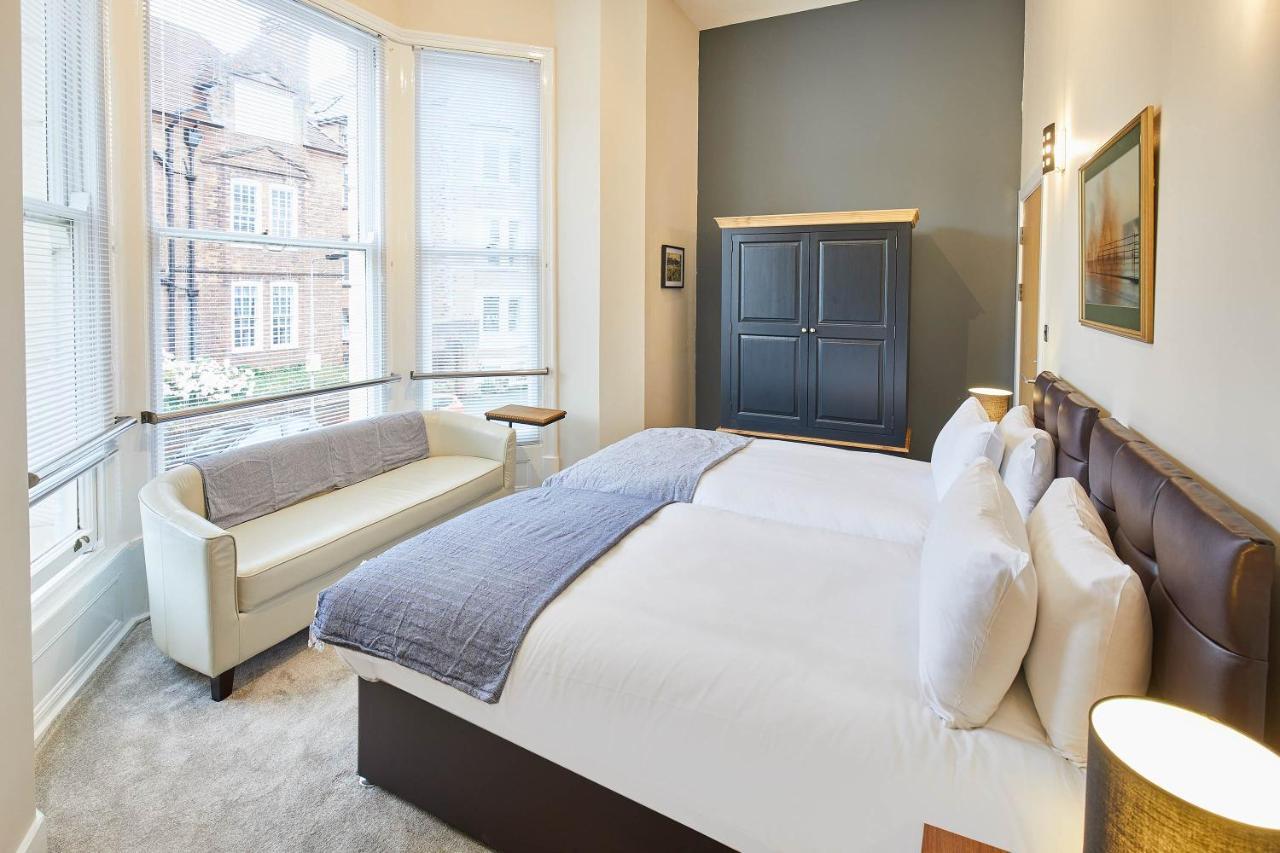 Host & Stay - Three Bays Scarborough Extérieur photo